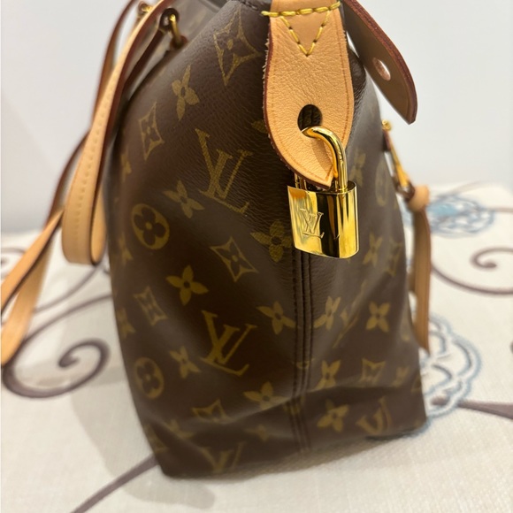 LV Iena PM monogram EUC - Picture 8 of 11